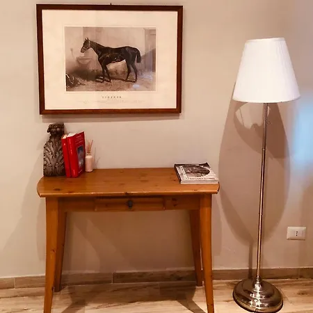 Con Terrazza E Posto Auto Libri E Giardini * Pero
